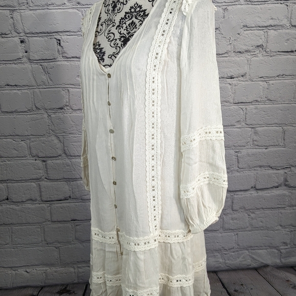 Carly Jean womens long sleeve button front lace inset semi sheer sz small top b9 - Picture 8 of 9